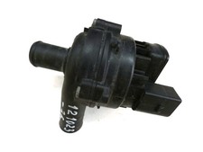 Pompe à eau Mercedes 320