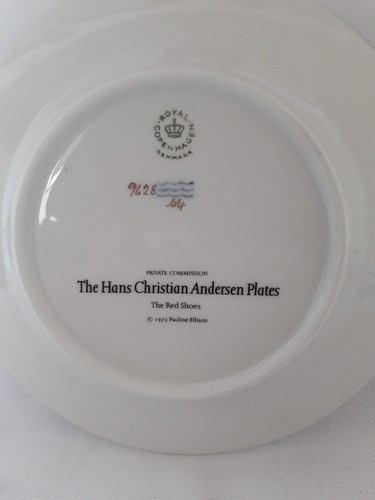 4 Royal Copenhagen Hans Christian Andersen Collectors Plates 1975 - Picture 5 of 9