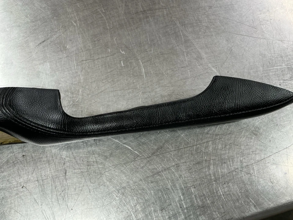 Toyota Supra MK4 JDM RHD 1993-1998 OEM REPOSABRAZOS NEGRO Foto 3 de 4