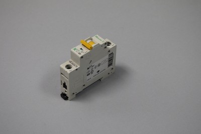 USED MOELLER  XPOLE PL7 B25/1  [24 MONTHS WARRANTY]