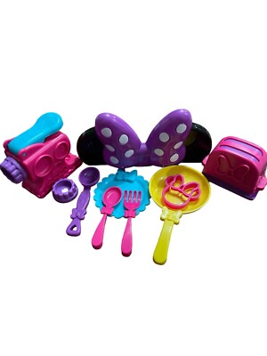 Disney's Minnie Mouse Deluxe Kitchen Softy Dough Play Set