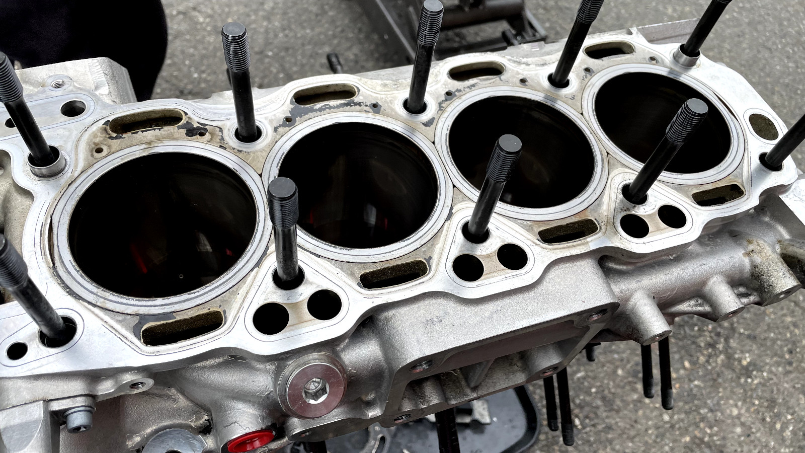 Ferrari 488 GTB Spider engine block (upper and lower) F154CB*315745 OEM