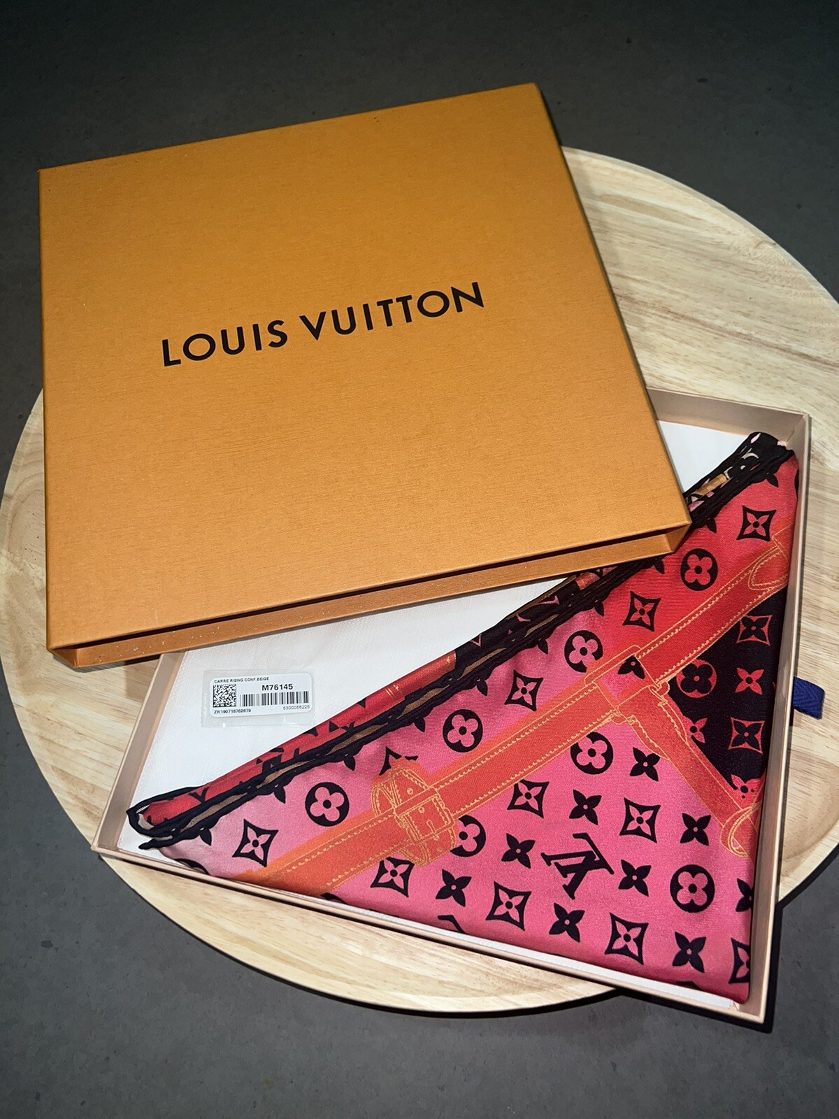 Louis Vuitton Rising Confidential Square 70 Silk Scarf M76145 | eBay ポケモンスリープジェラート プリンパーカ&ショートパンツセット レディース