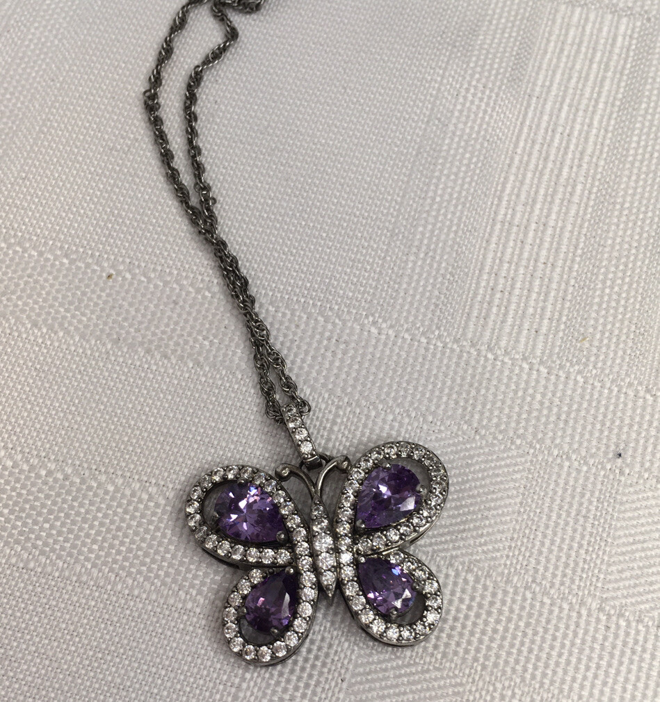 ★BLACKPURPLE★送料込★韓国★5P Signature butterfly necklace ☆BLACKPURPLE☆送料込☆韓国☆5P Signature butterfly necklace