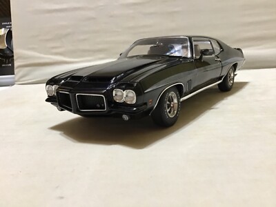 群青色　2000CHEVROLET 1/18スケール 群青色 2000CHEVROLET 1/18スケール - メルカリ