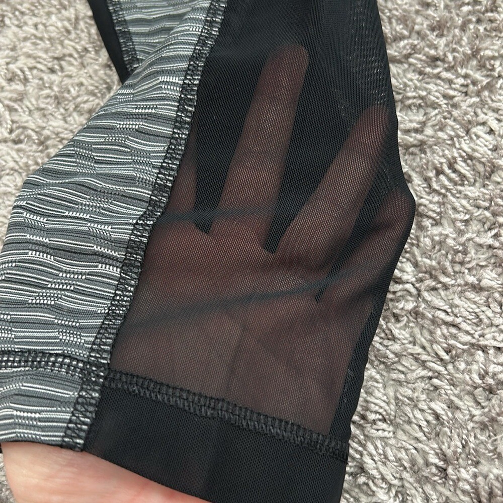 90 degrees by reflex gray black mesh legging size small textured