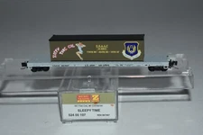 Z Scale MTL 52400107 Sleepy Time Gal 60' Flat Car with Container 667457 C47684