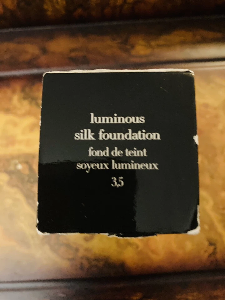 GIORGIO ARMANI LUMINOUS SILK Make Up FOUNDATION 11.75 NIB High End Professional - Image 3 of 4