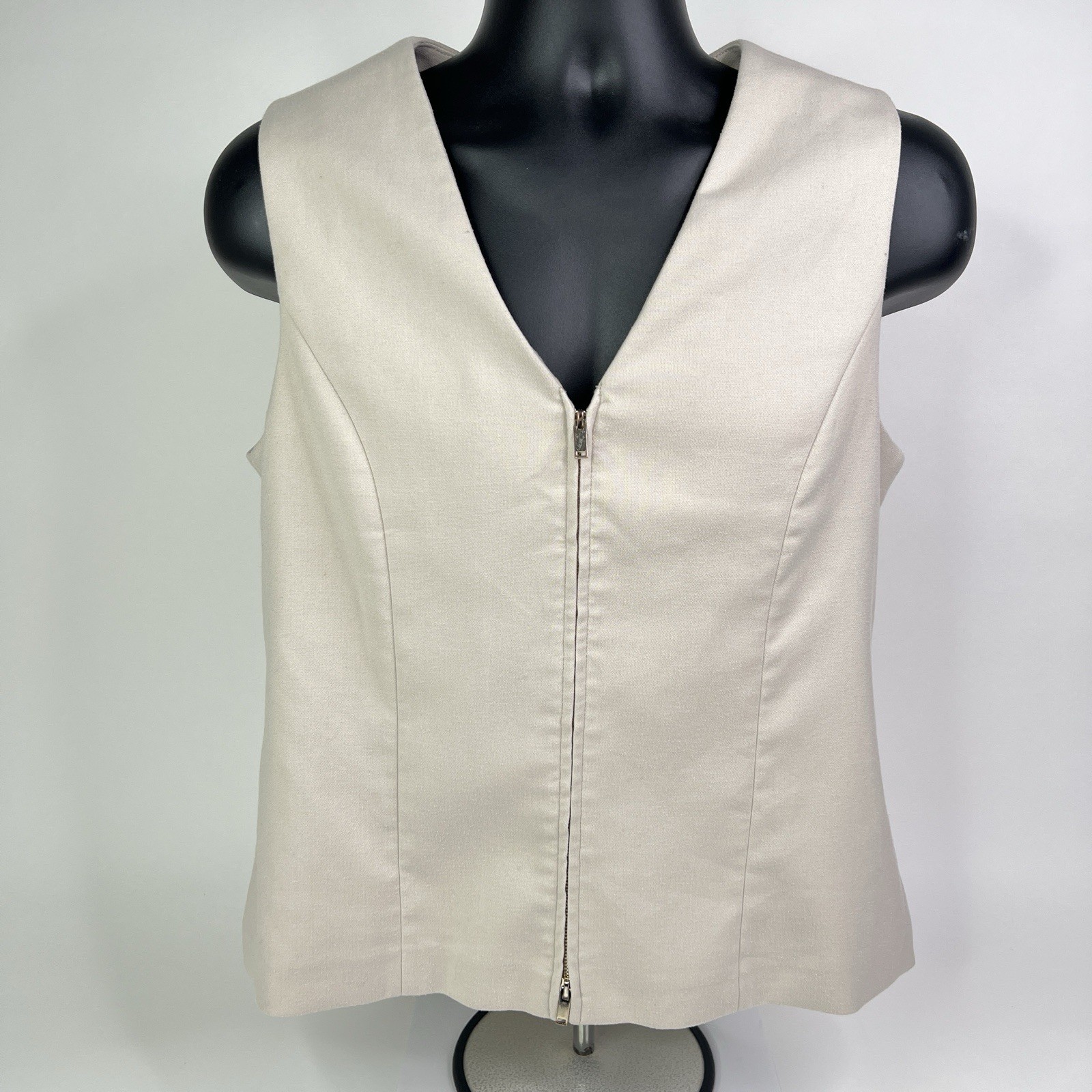 Abercrombie and Fitch Women’s Beige Full Zip V-Neck Vest Lined Size Large