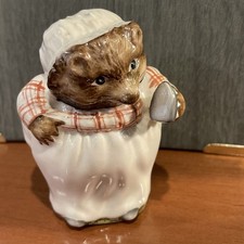 Vintage BEATRIX POTTER'S Beswick England "Mrs. Tiggy Winkle" Porcelain Figurine