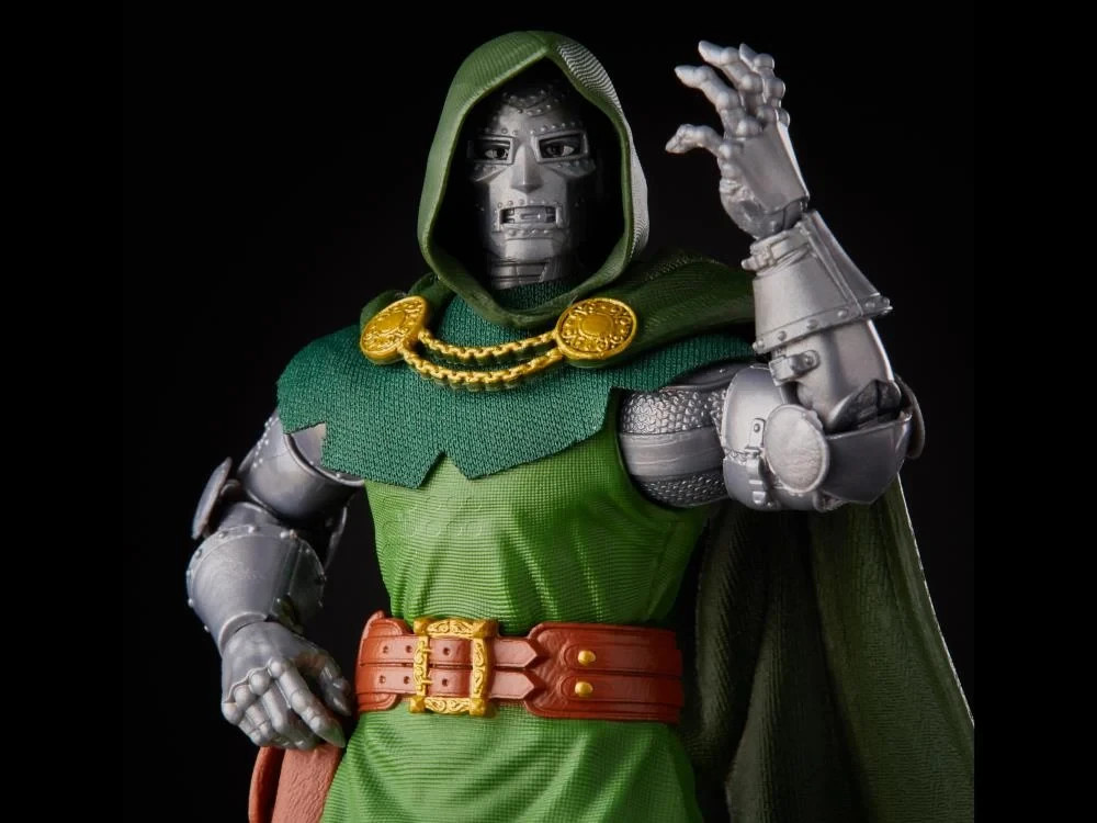 Hasbro Marvel Legends Fantastic Four Doctor Doom Action Figure