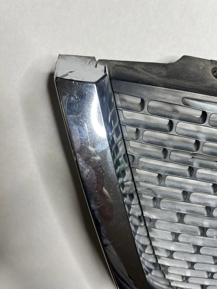 GMC Acadia 2007 a 2012 parrilla superior delantera OEM S8577 DG Foto 3 de 4