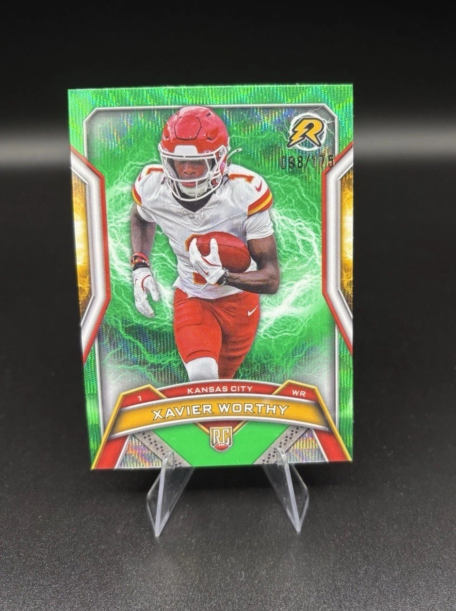 2024 Topps Resurgence Xavier Worthy #143 Green Surge Refractor /175 (RC) Chiefs