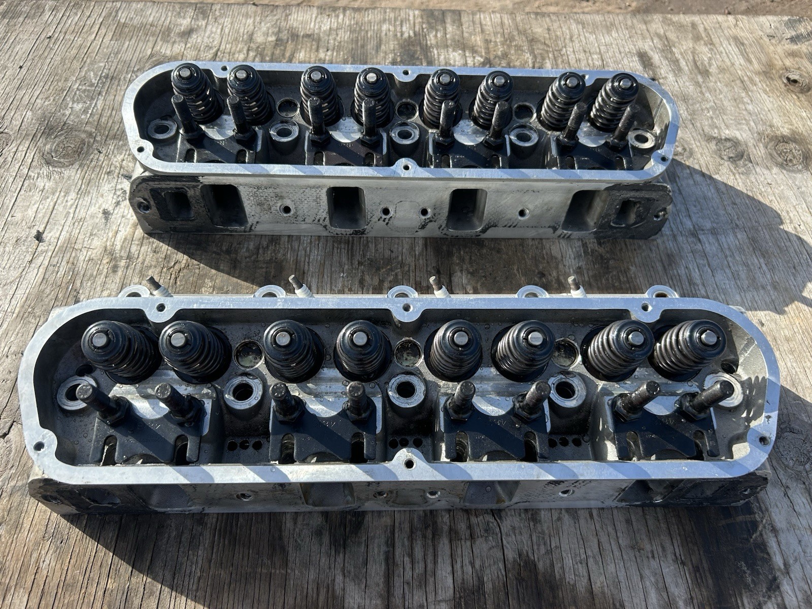 SBF Complete Pair Aluminum Heads 289/302/351 Windsor W Rocker Studs ...