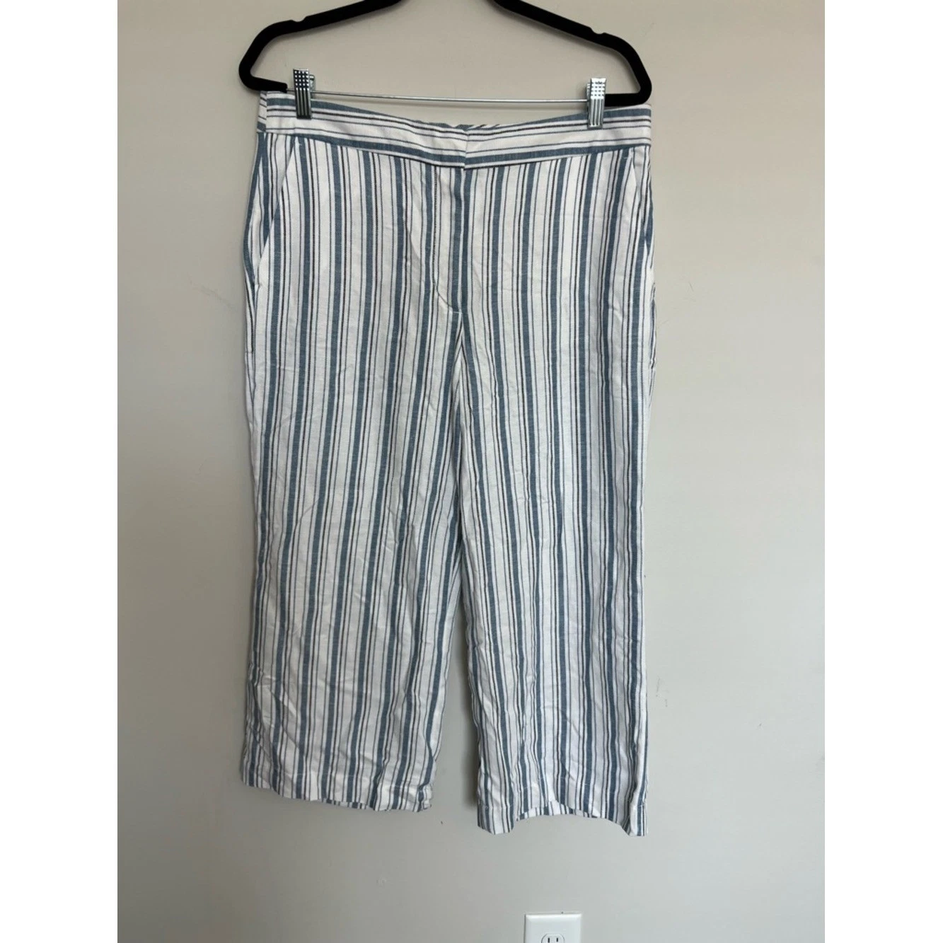 LOFT White and Blue Striped Capris NWT Size 12P