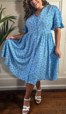 NEW * CURVEWOW * LOVELY BLUE DITSY FLORAL BUTTON THROUGH DRESS * Sz 24