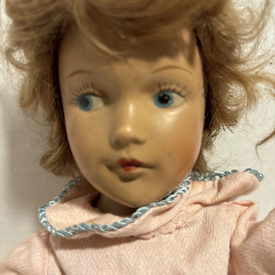 Muñeca bebé antigua móvil de plástico duro ojos y boca pintados 15 pulgadas de alto Foto 2 de 4