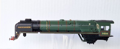 HORNBY BR STANDARD CLASS 8 LOK 71000 DUKE OF GLOUCESTER KAROSSERIE IN GRÜNER LACKIERUNG