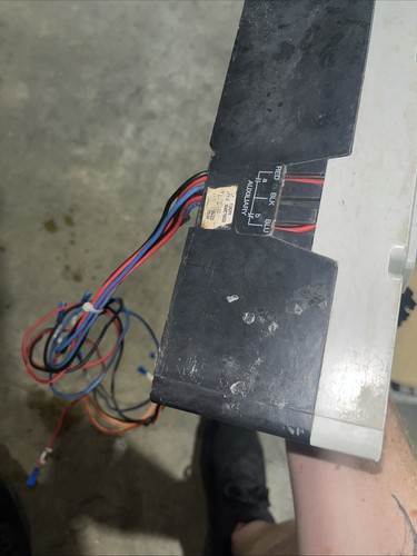 KD3400F CUTLER-HAMMER KD35K 400 AMPS CIRCUIT BREAKER FRAME 3 POLE - Picture 4 of 5