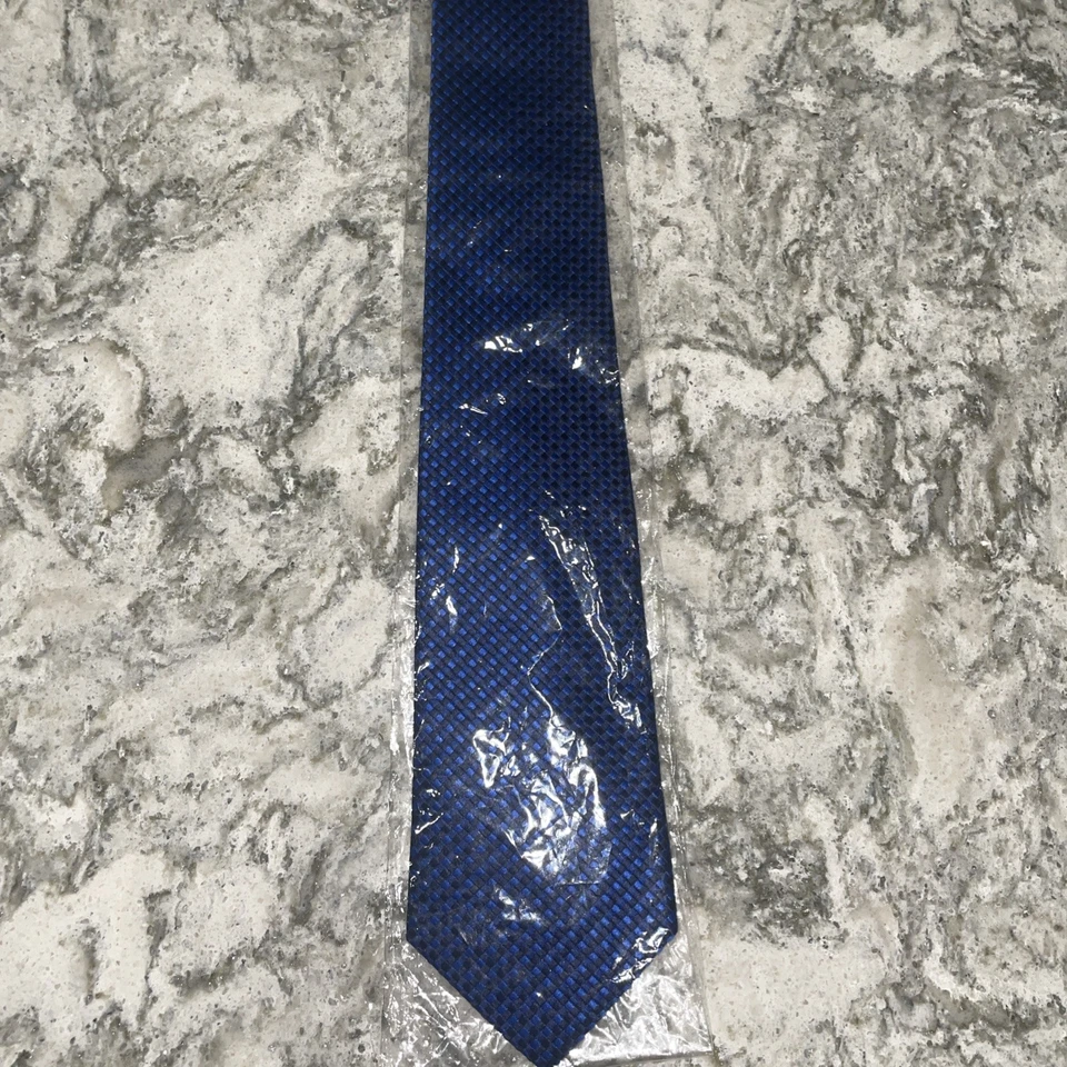 Corbata de hombre Calvin Klein con estampado floral. Se vende con otros 9 surtidos, lote de 10 corbatas Foto 4 de 4