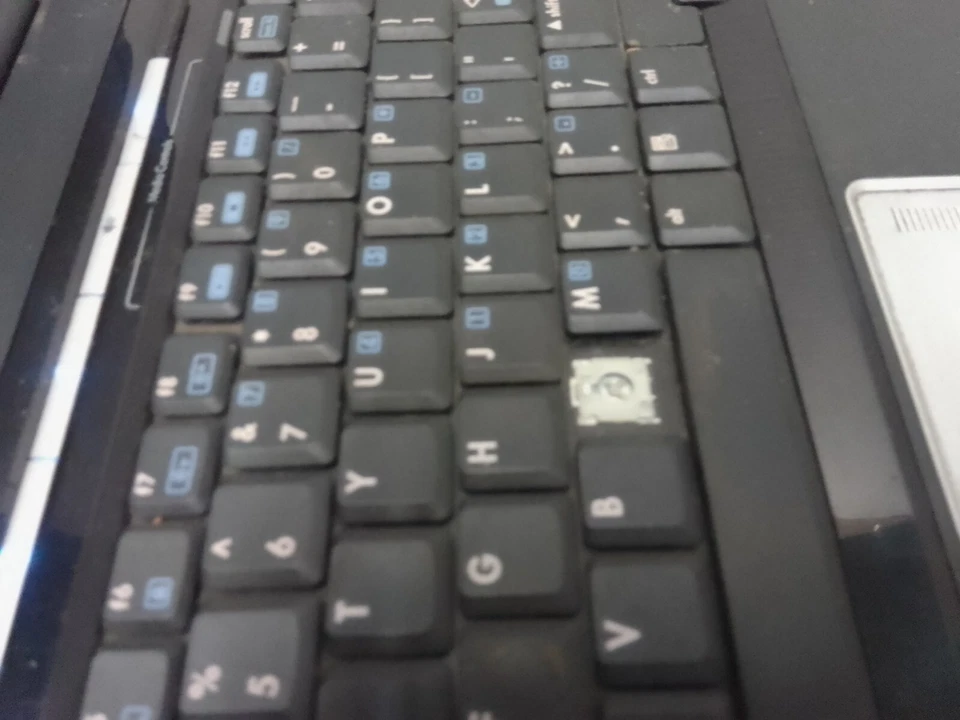 Portátil HP Pavilion Dv5000 AMD 1 GB de RAM sin disco duro Foto 4 de 4