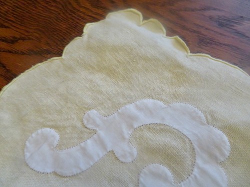 Vintage Pale Yellow Linen Banquet Tablecloth Appliqued Scrolls Drawnwork 65"X84" - Picture 16 of 18