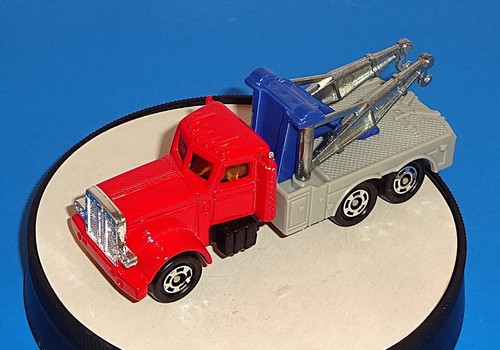 TOMY Tomica 1 Loose Truck No. F63 American Truck Red & Gray Tow Truck 1/98