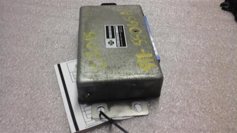 Módulo de control de transmisión usado se adapta a: Nissan Máxima 1990 transmisión inferior para Foto 4 de 4