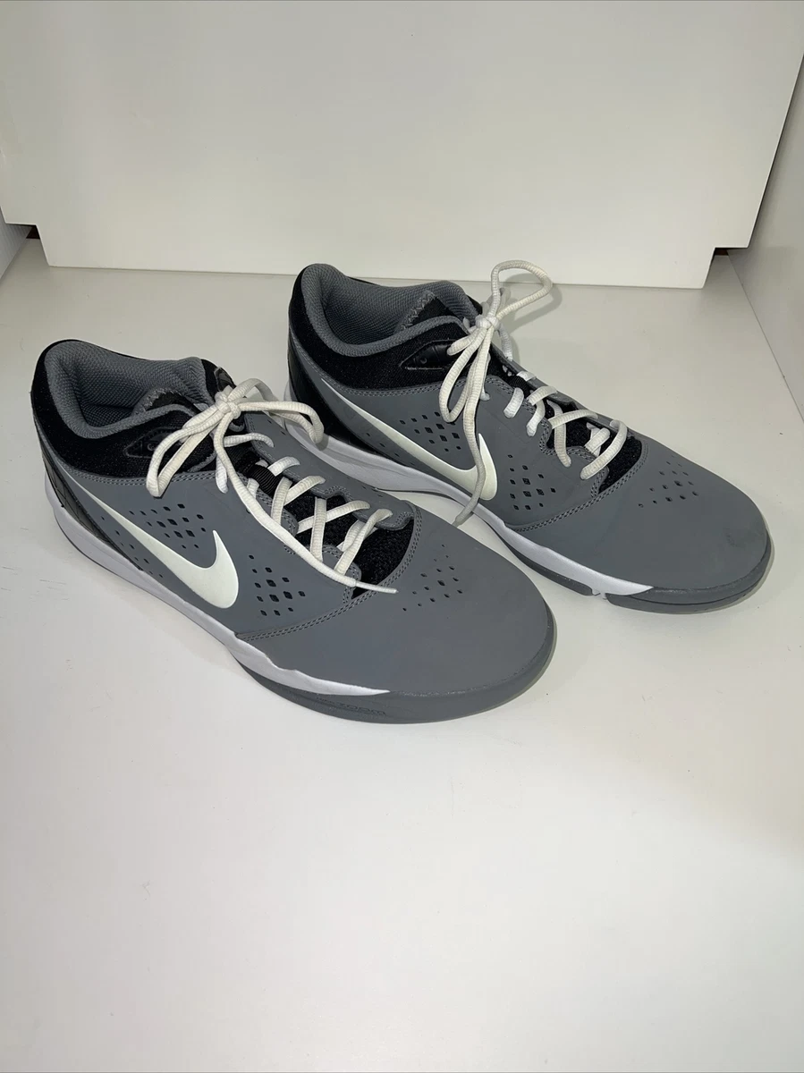 Mens basketball deals shoes size 10.5