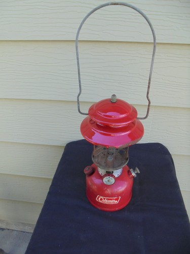 Coleman Lantern Model 200A Vtg 9-65 Camp Lantern, No Globe, For Parts Untested - Picture 2 of 13