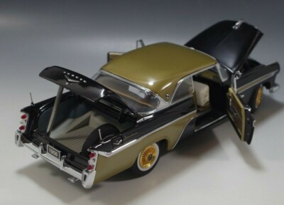 DANBYRY MINT 1956 DESOTO ADVENTURER CAR BLACK/GOLD 1:24 SCALE DIE
