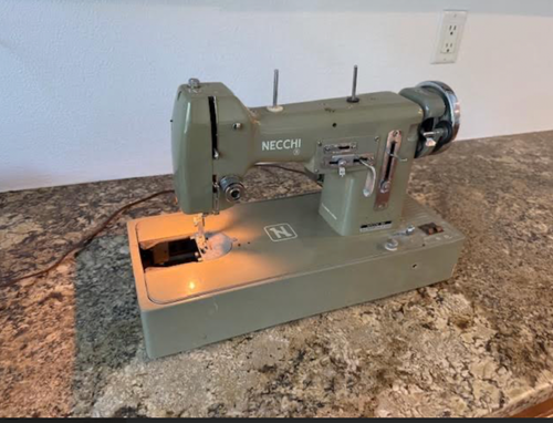 Necchi BU Mira Sewing Machine - parts/repair/no pedal