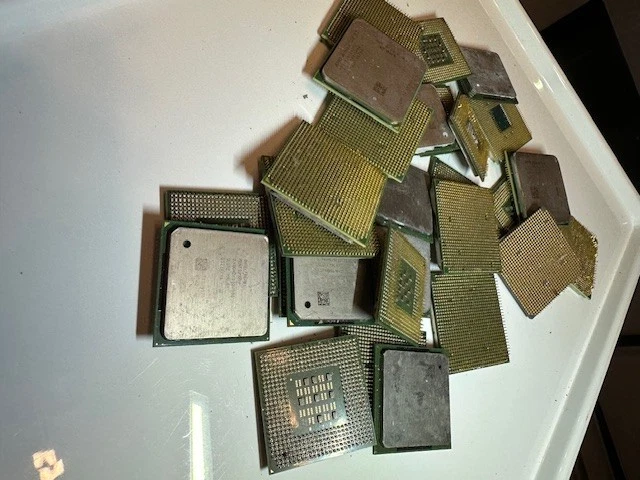 Scrap Computer pinless CPUs For Gold Recovery - 1.6KG - Image 2 of 4