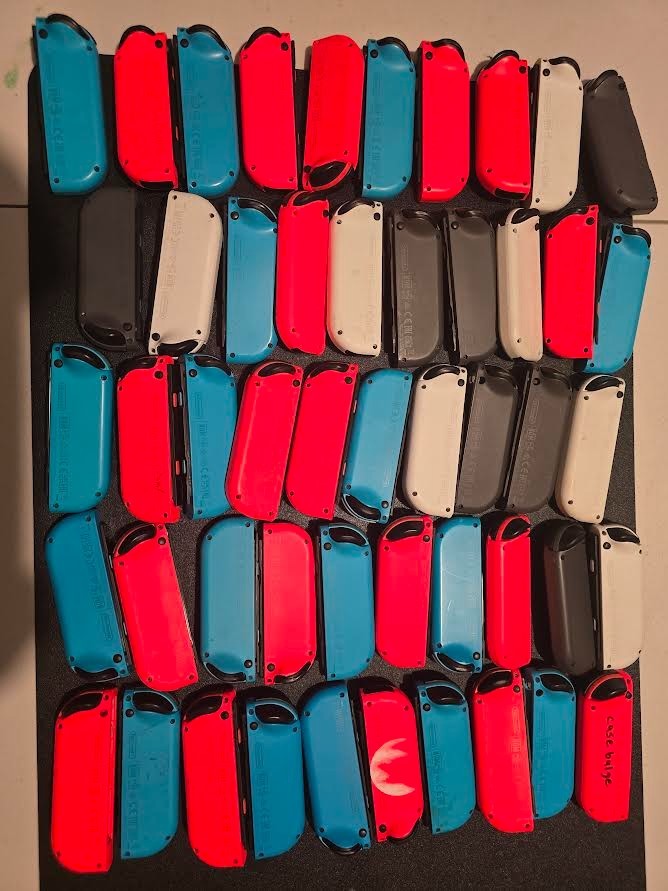 50 x Junk Nintendo Switch Joy-Con controllers For Parts Or
