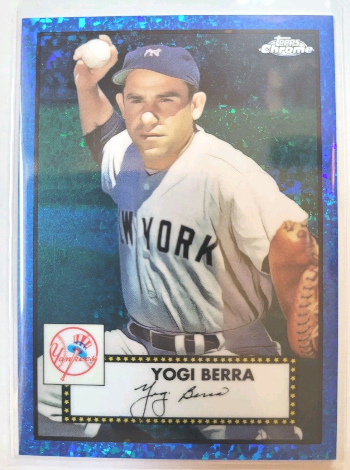 2021 Topps Chrome Platinum Anniversary Yogi Berra #473 Blue Mini-Diamond /199