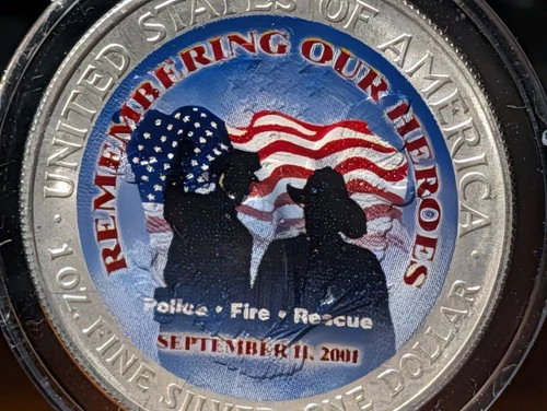 1 oz Fine Silver Remember Our Heroes 911 AMERICA UNITES 2001 American Eagle Coin