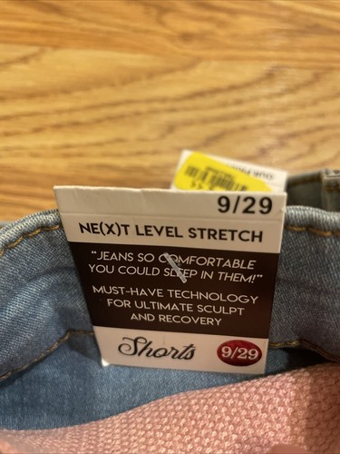 red bottoms jean short size 9 - Picture 7 of 9