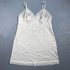 Vintage 1970s Vanity Fair Slip Dress Sleepwear Full Sweep Nightgown Lace 70s