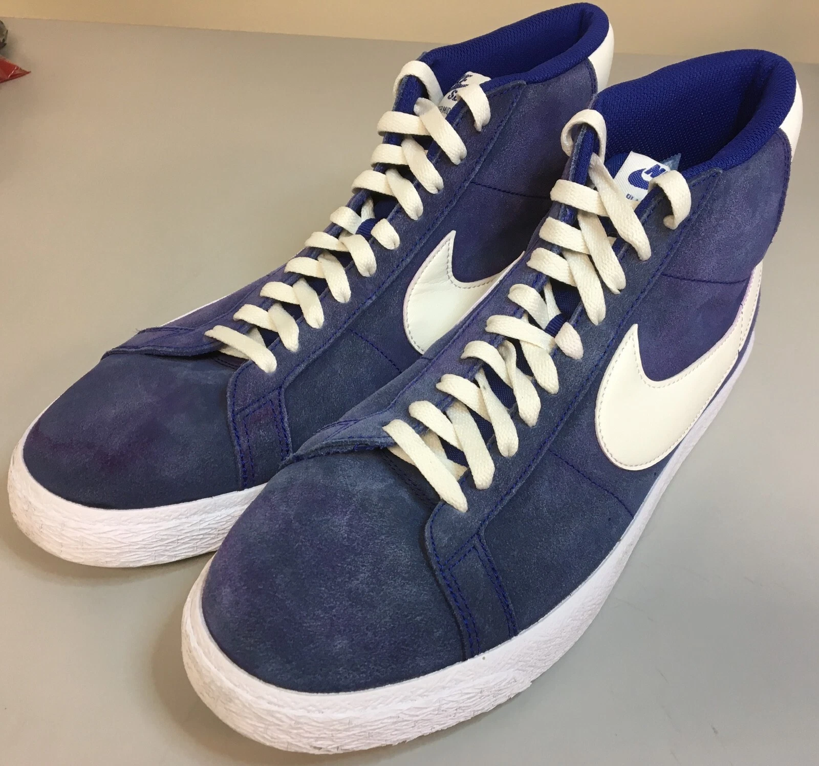 Blazer Nike SB Zoom Mid   Deep Royal Blue Sail homme taille USA taille 12 (864349 403)