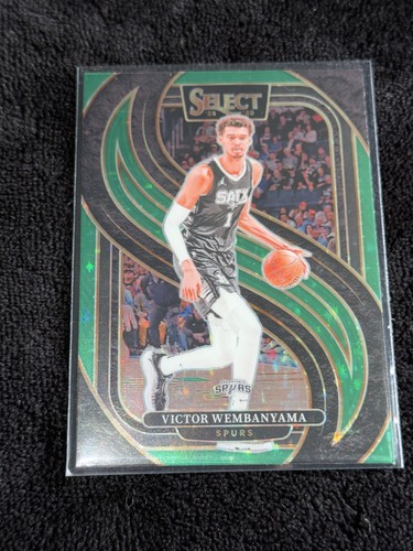 2024-25 Panini Select - Premier Level Victor Wembanyama #102 Green Stars Prizm