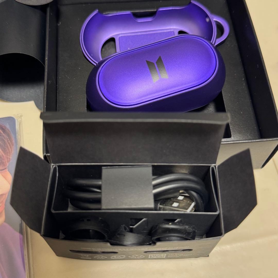 Samsung Galaxy Buds+ BTS Edition Wireless earphone SM-R175 JAPAN