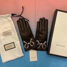 NWT NIB GUCCI New Patch leather Crystal Bow black gloves sz 8 giftable
