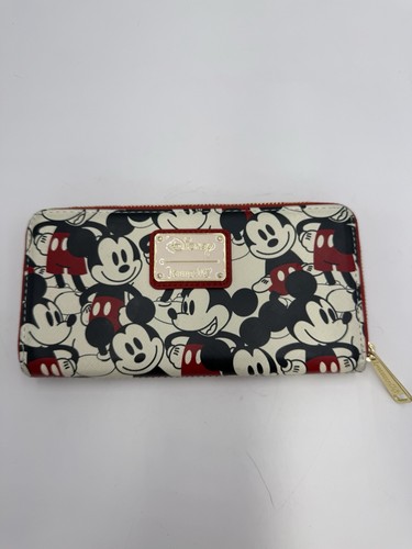 Loungefly Disney Mickey and Minnie Mouse Clutch