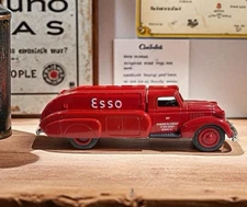Esso 1939 Airflow Tanker Bank 1:38 1994-no key