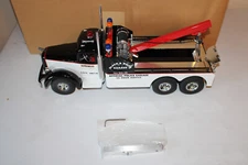 Smith Miller Black & White Tow Truck CT189/225 Stock #1111