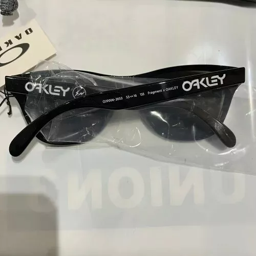 New fragment design x OAKLEY Frogskins XS 2205 M