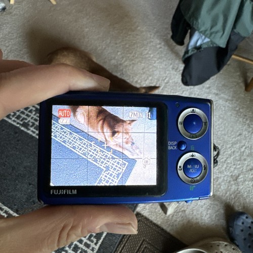 Fujifilm FinePix Z Series Z10fd 7.2MP Digital Camera - Blue - Picture 7 of 9