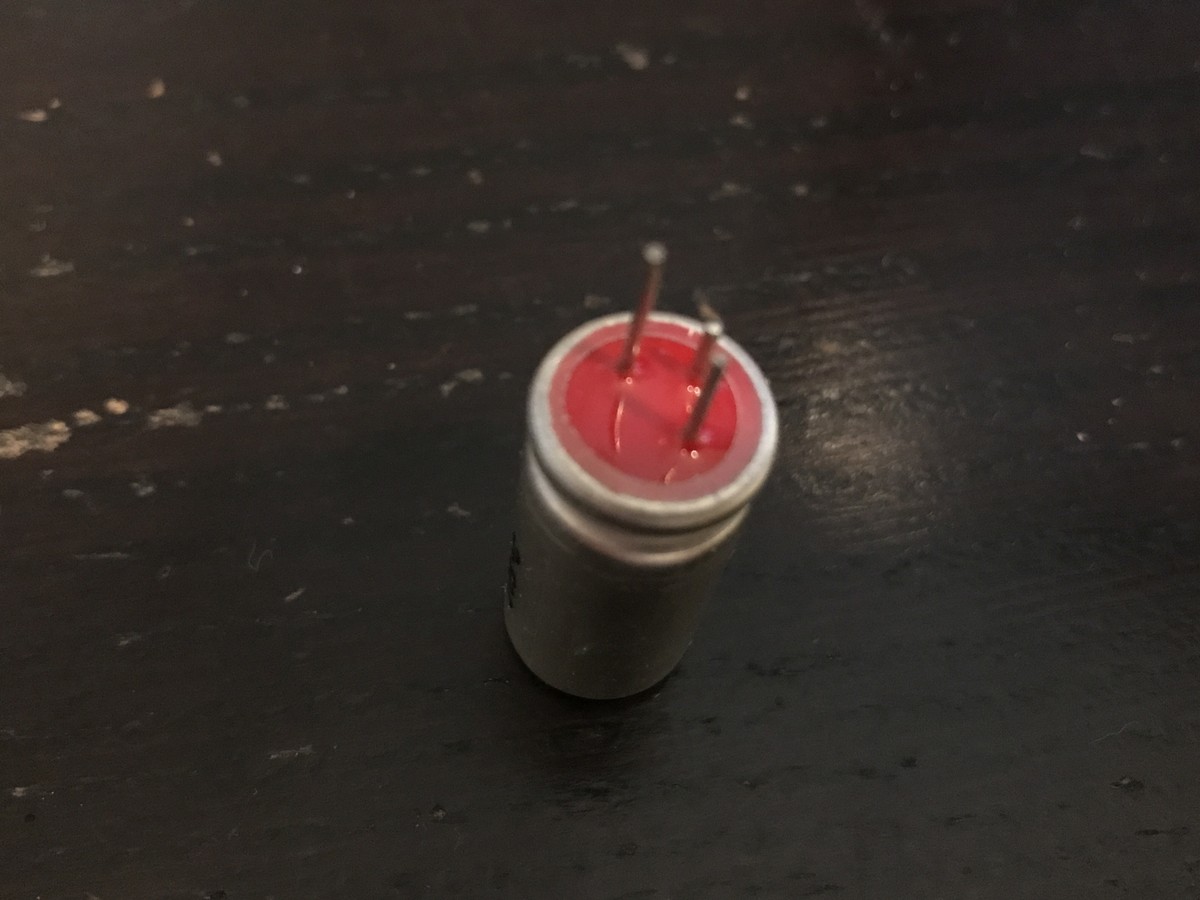 5 x 270uf 25v Sprague 672D Radial Aluminum Electrolytic 5 x 270uf 25v Sprague 672D Radial Aluminum Electrolytic