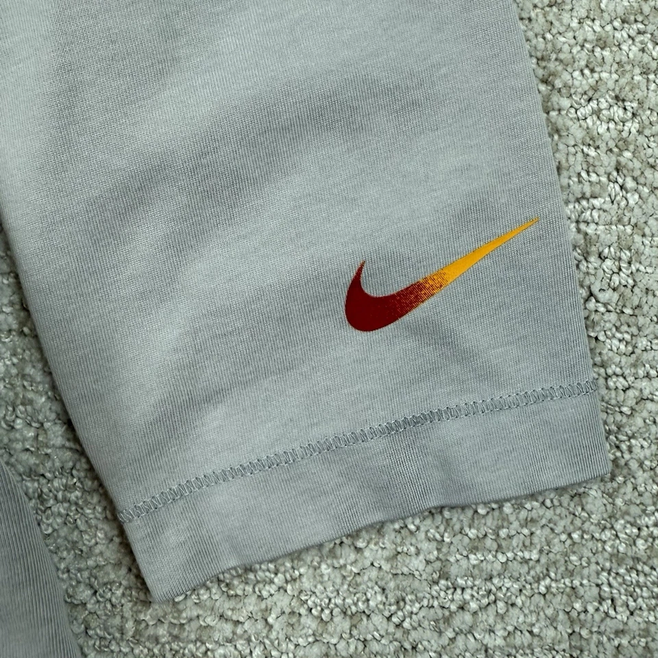 Nike Dri-Fit Men’s XL USC Trojans Gray Lightweight Pullover Hoodie Shirt - Image 4 of 4