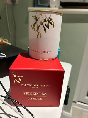 Neu Fortnum & Mason Spiced Tea Candle 330g im Originalkarton